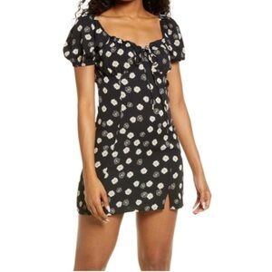 BP. Nordstrom Ditsy Daisy Floral Tie Front Mini Dress Sz M
